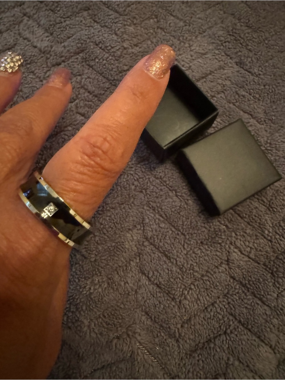 Avon Black and Silver Inlay Men's Band Ring